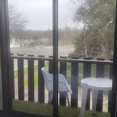Apartament Studio Tout Confort Au Bord Du Lac D'Estey Dax Zewnętrze zdjęcie